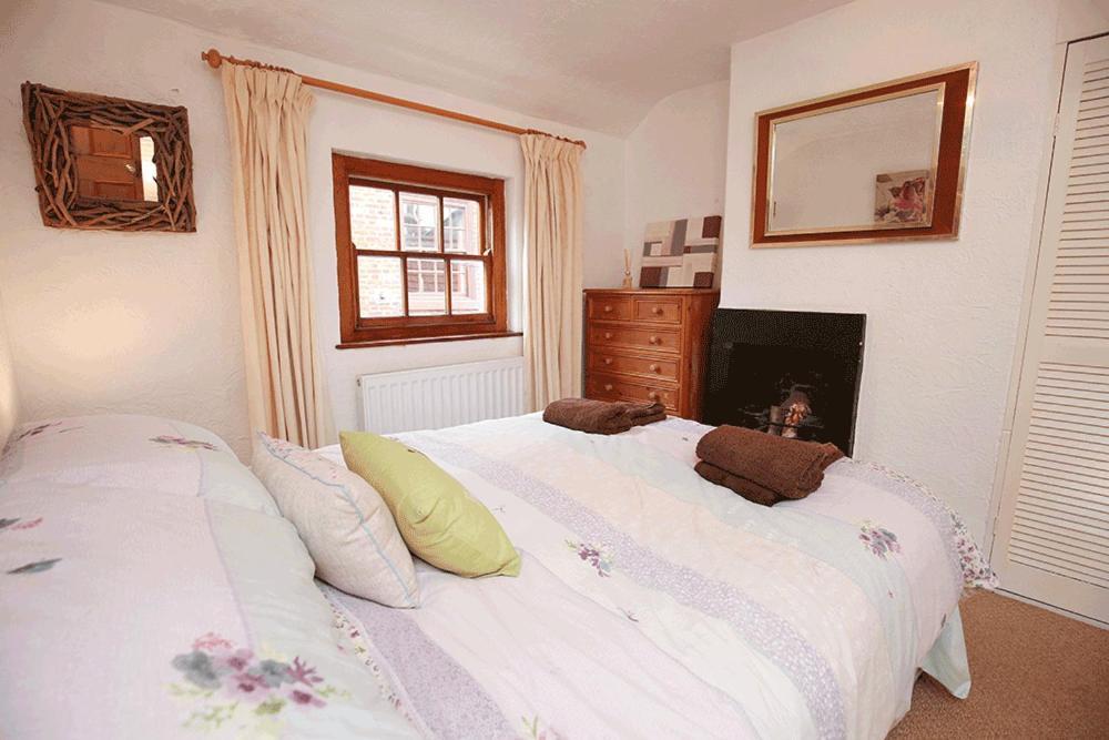 Cottages-Whitby - Bishops Cottage Уитби Экстерьер фото