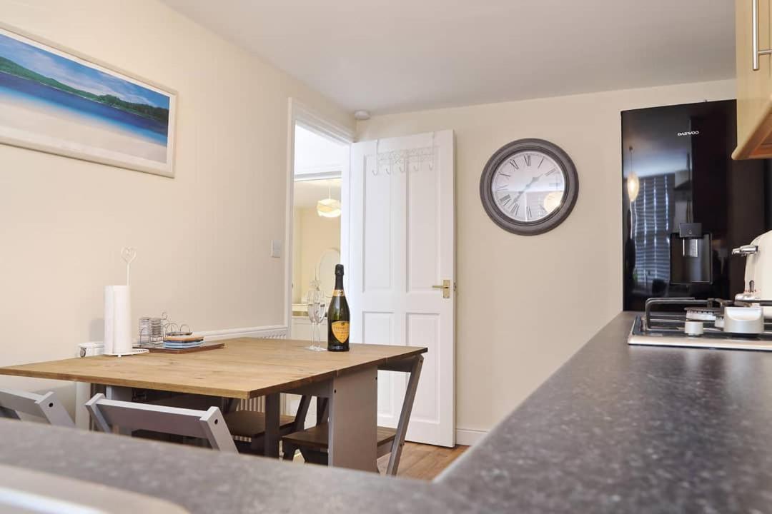 Cottages-Whitby - Bishops Cottage Уитби Экстерьер фото